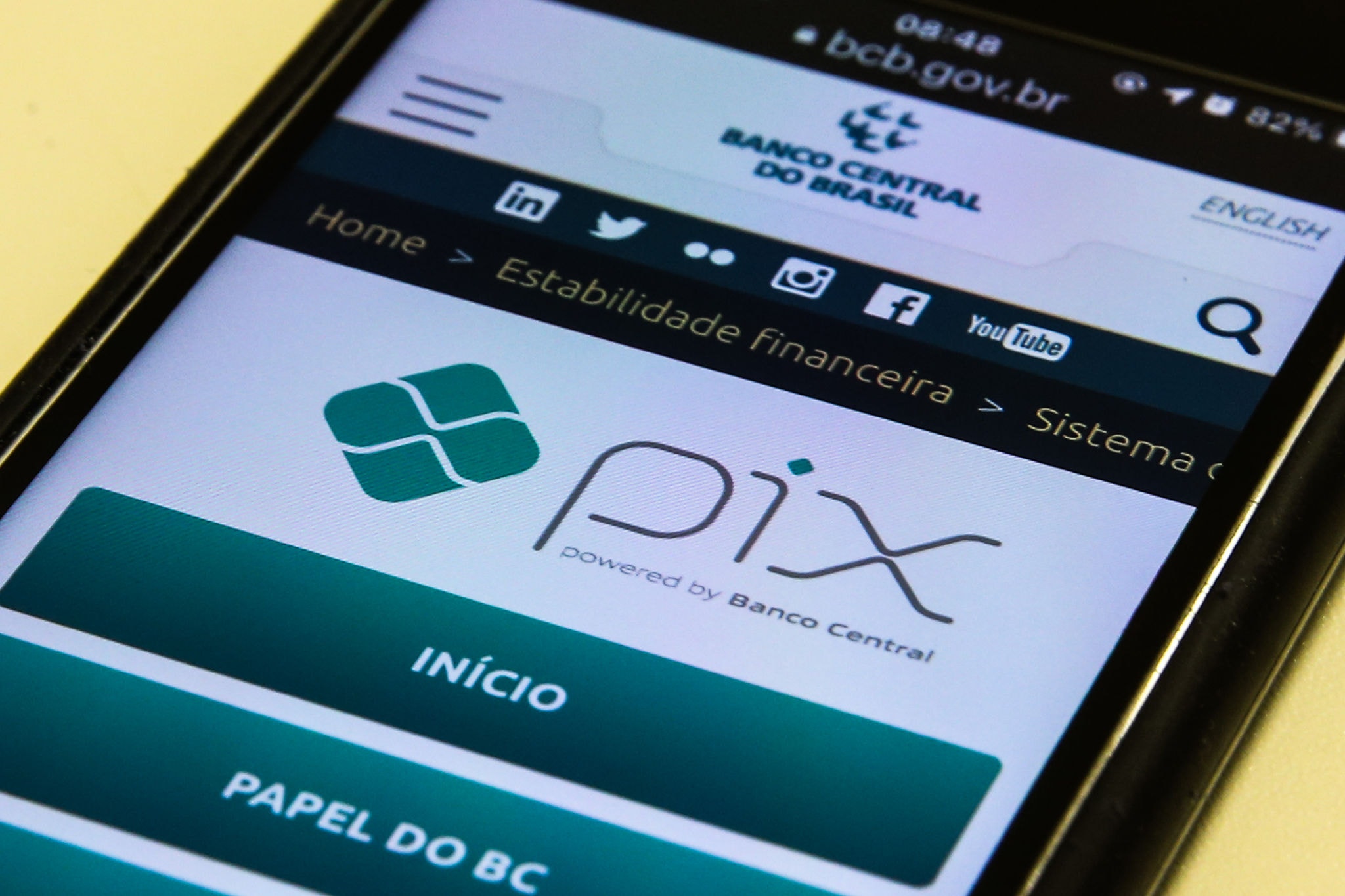 Pix pode ser usado para golpes financeiros 