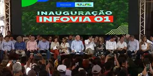 O presidente Lula inaugura, nesta segunda-feira (7), uma nova rede de telecomunicações em Santarém, no Pará