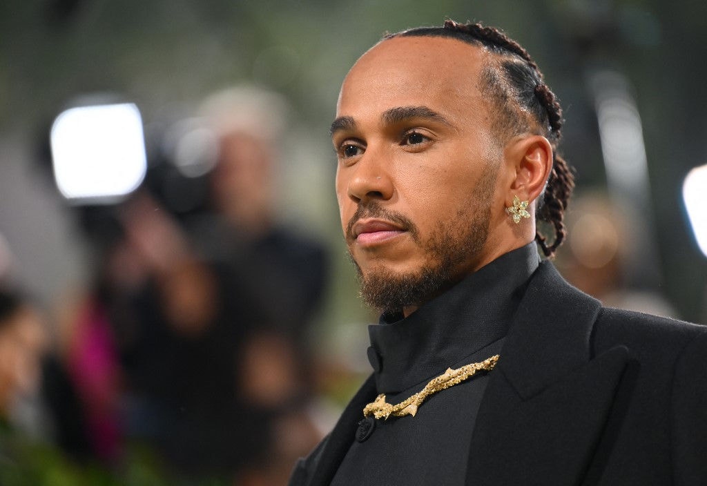 Lewis Hamilton é um dos anfitriões do Met Gala 2025
