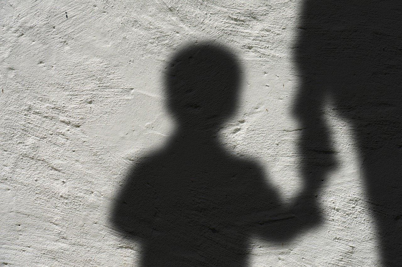 Menino foi deixado em lanchonete no bairro Piratininga