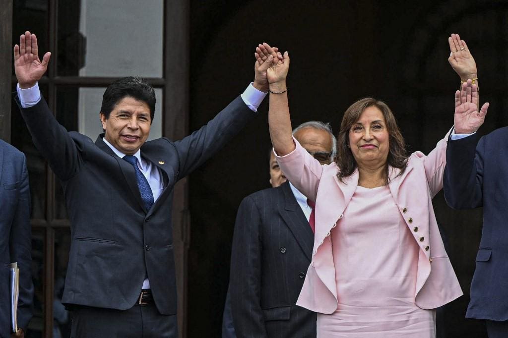 O então presidente do Peru, Pedro Castillo e a vice Dina Boluarte