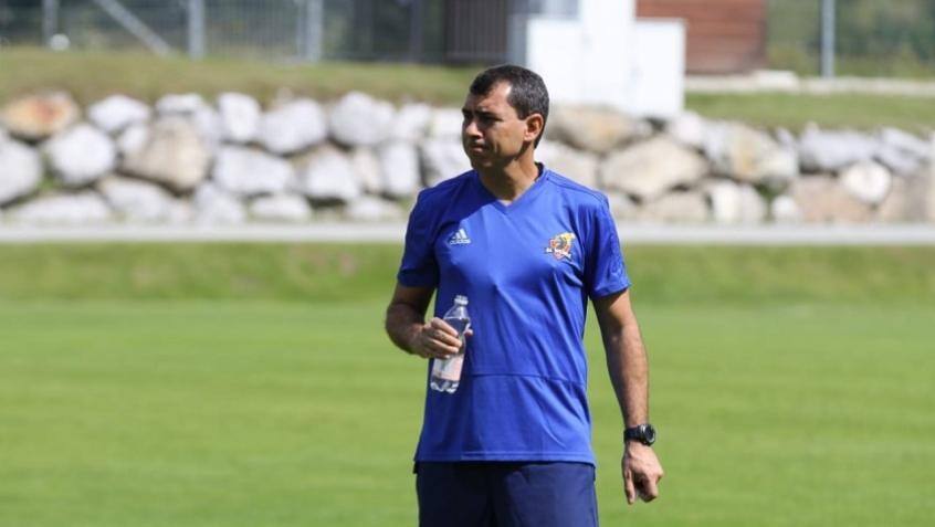 A pedido da diretoria do Al-Wehda, o treinador permanecerá por mais dois jogos no clube árabe