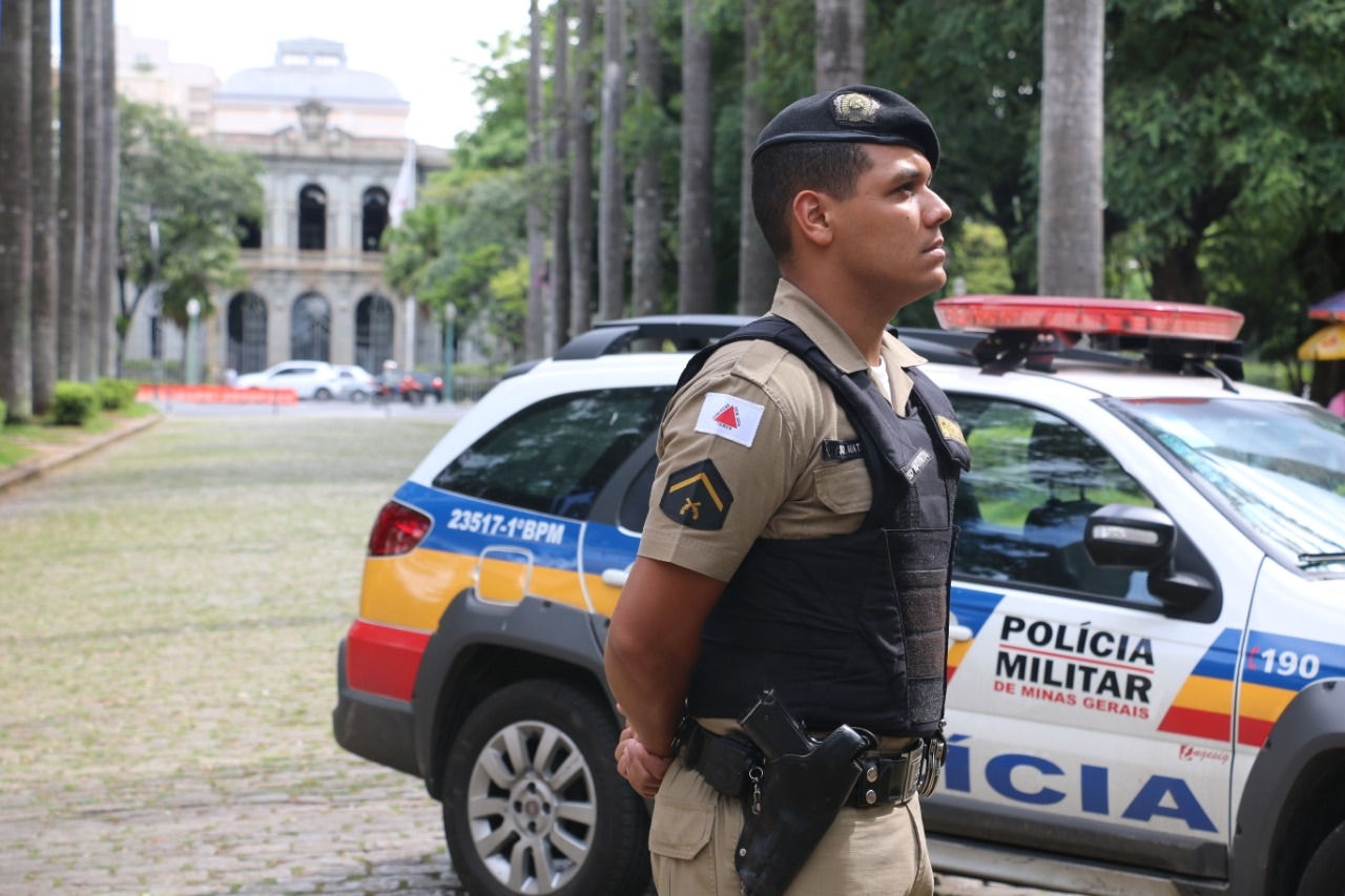 Zema sanciona nova Lei e encerra patrulhamento solo da PM em Minas