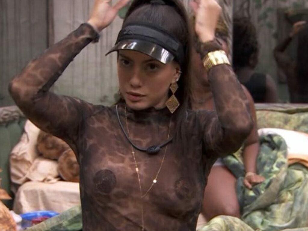 Fernanda, do BBB 24, brinca de apresentadora no Multishow e web aprova