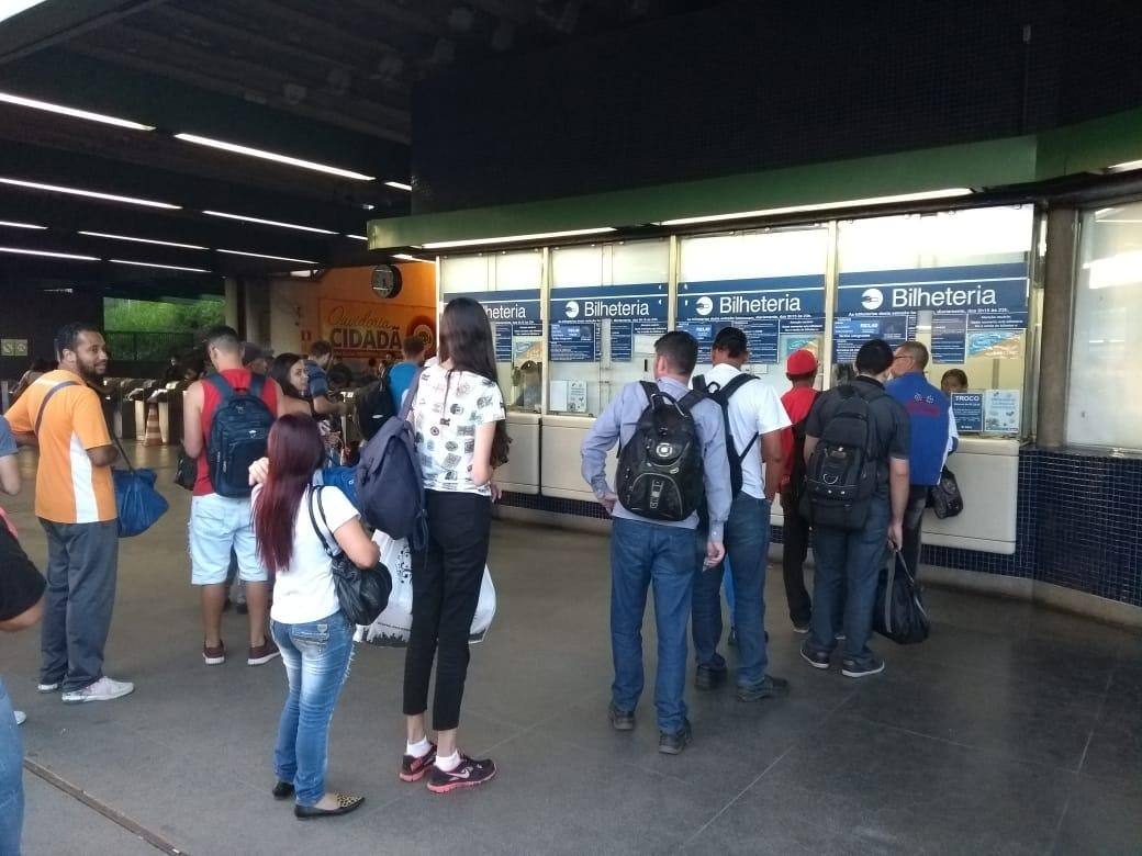 Metrô de BH vai funcionar com horário ampliado para as compras de Natal