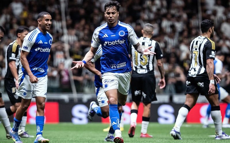 Autor de um dos gols na vitória do Cruzeiro na Arena MRV, Kaio Jorge não tem presença garantida no jogo de volta contra o Atlético-MG (Foto: Gustavo Aleixo/Cruzeiro)
