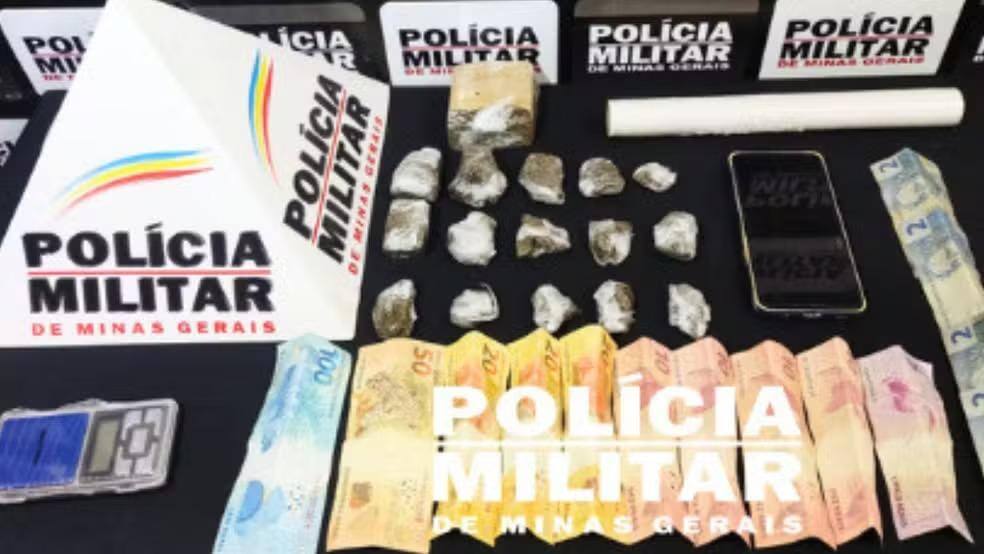Polícia Militar encontrou droga e quantia em dinheiro na casa do homem