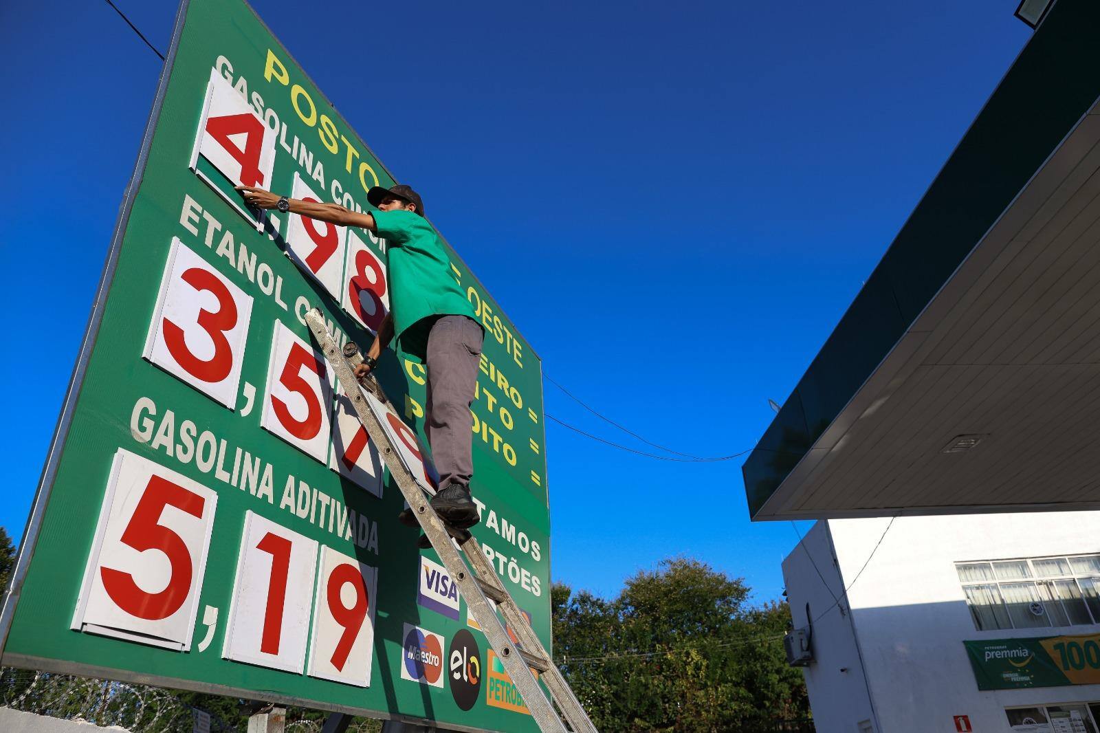 posto de combustíveis gasolina 1652023