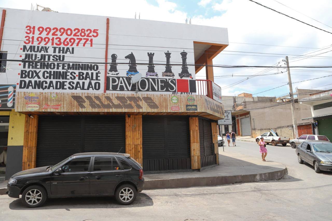 Disparos aconteceram em um bar na rua Luiz Franciscon