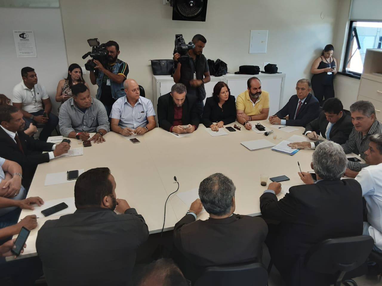 Bancada da segurança fala em derrubar veto de Zema na Assembleia