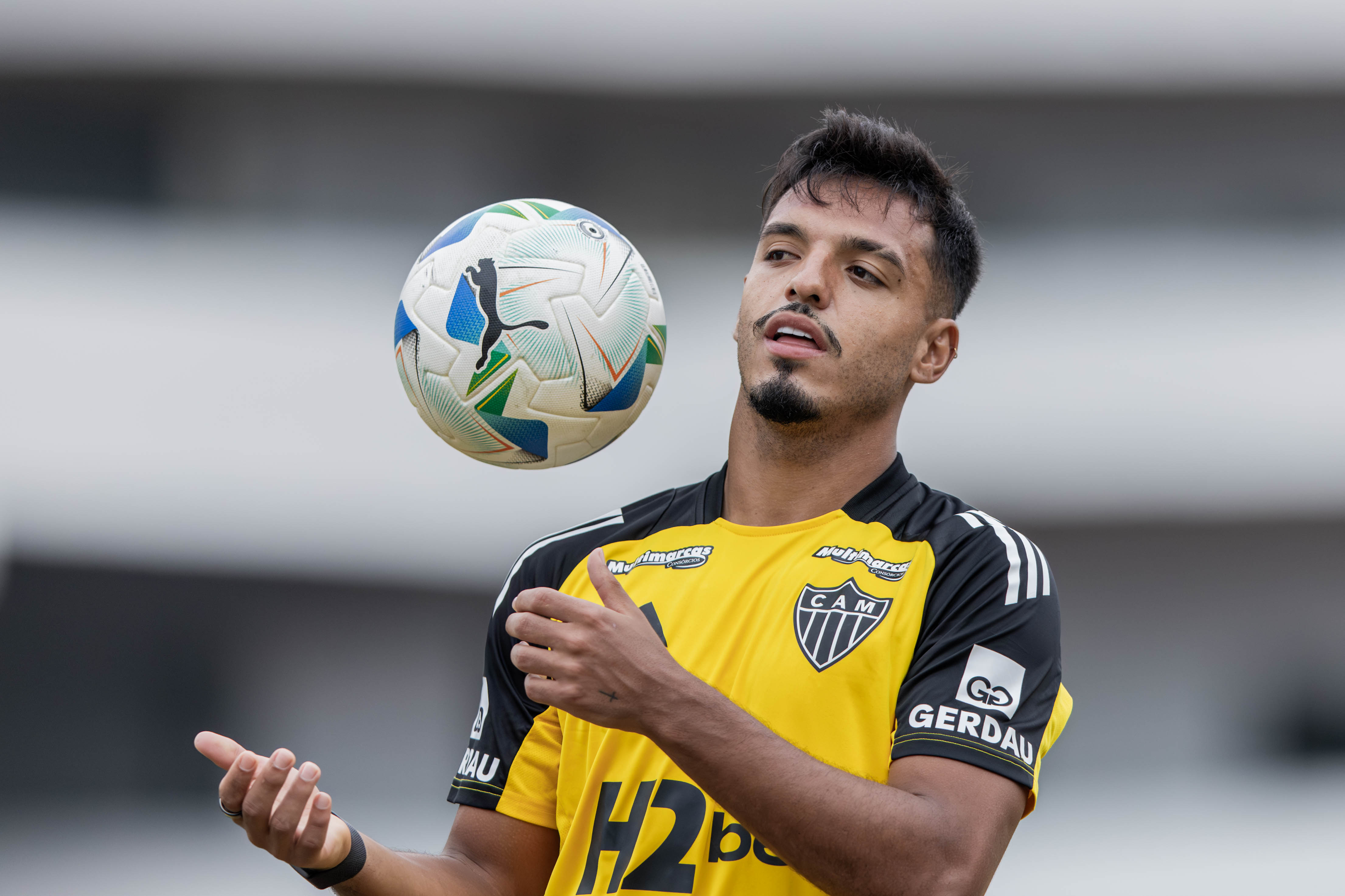 Gabriel Menino nega ter notificado o Atlético e manda recado