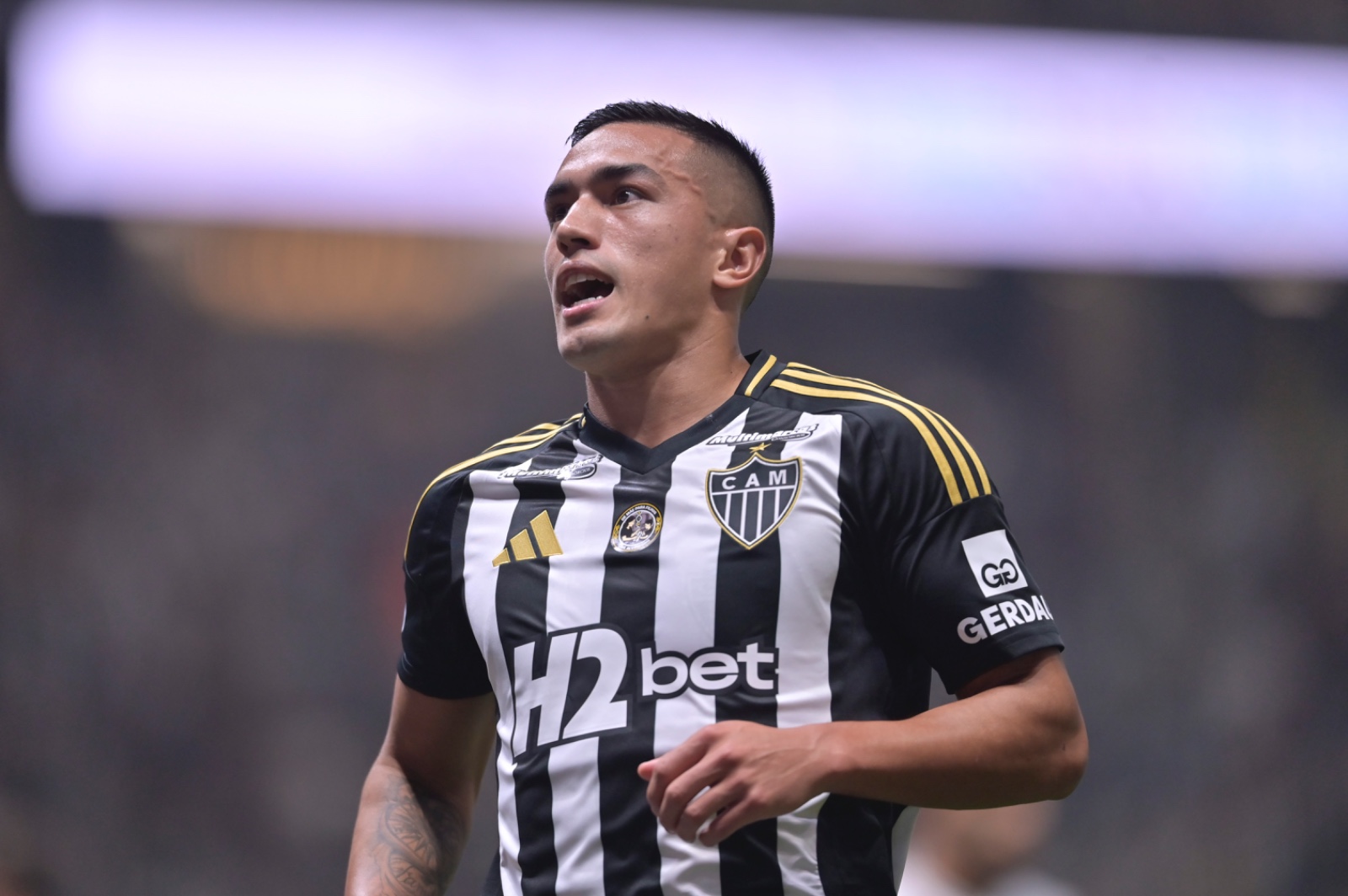 Atlético negocia acordos para acertar dívidas de contratações
