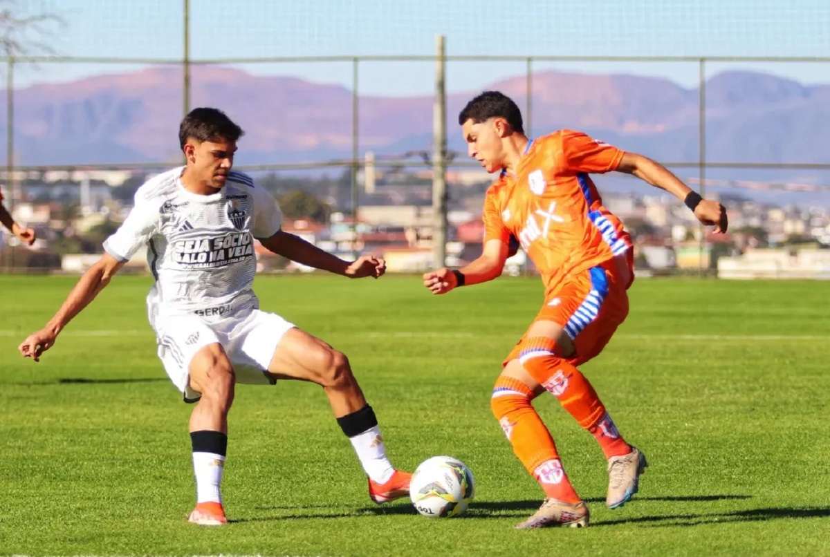 Sub-15 do Atlético é goleado por 7 a 1 pelo Coimbra, em jogo do Mineiro