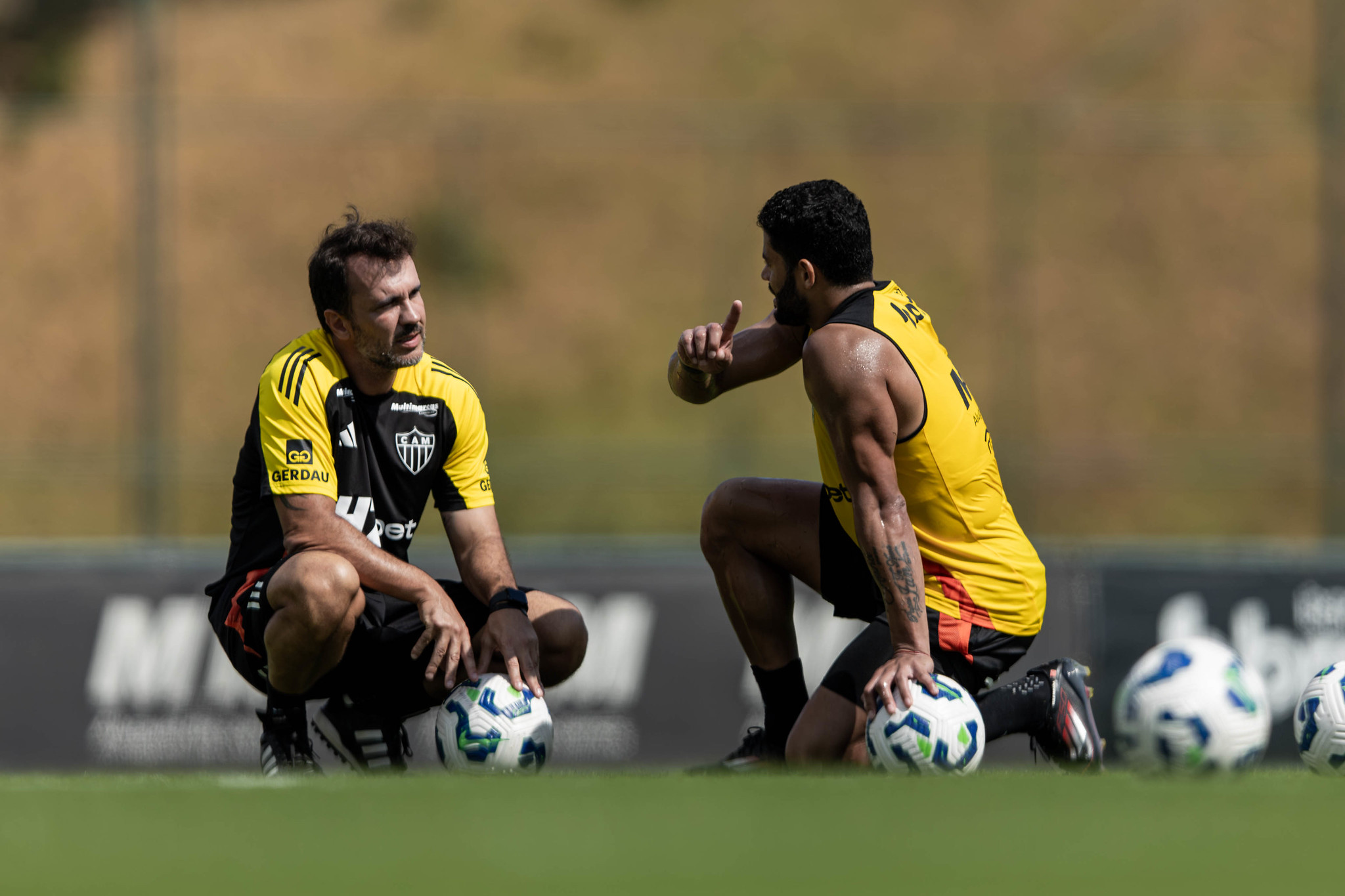 Cuidado, Hulk. Vão te chamar de ‘Galo contra’