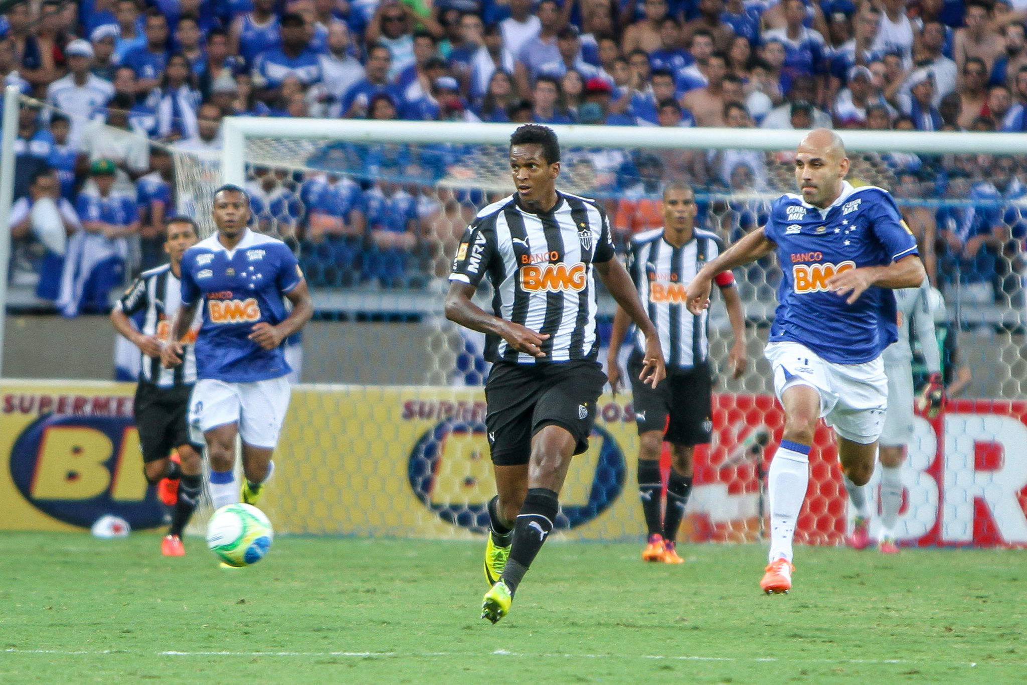 Ex-Atlético, Jô aposta no Galo, mas elogia Cruzeiro em análise da Copa do Brasil