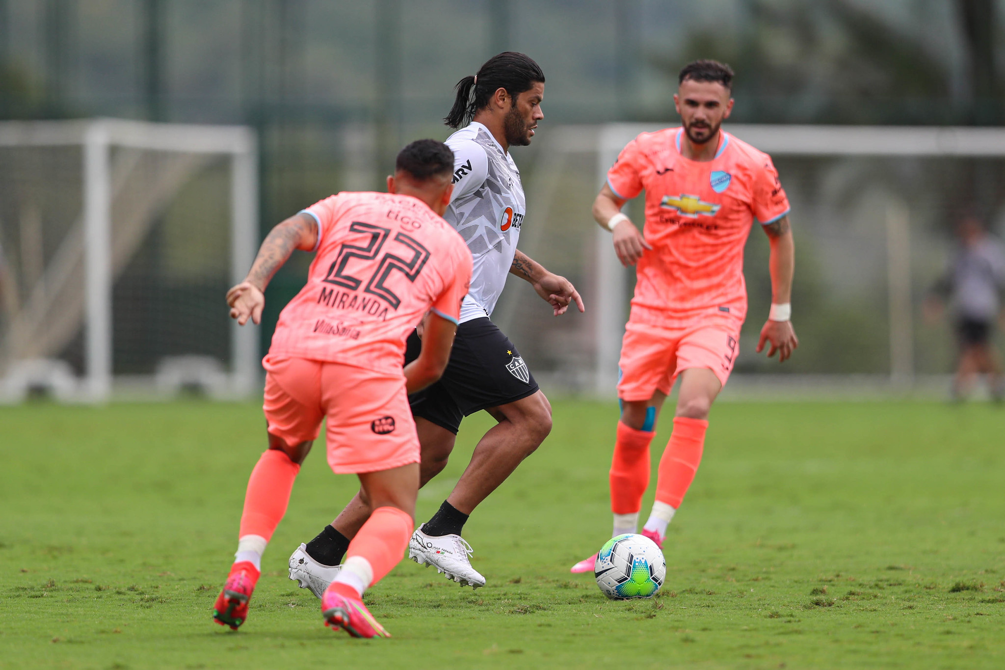Atlético e Bolívar possuem histórico com 'estreia' de Hulk; veja