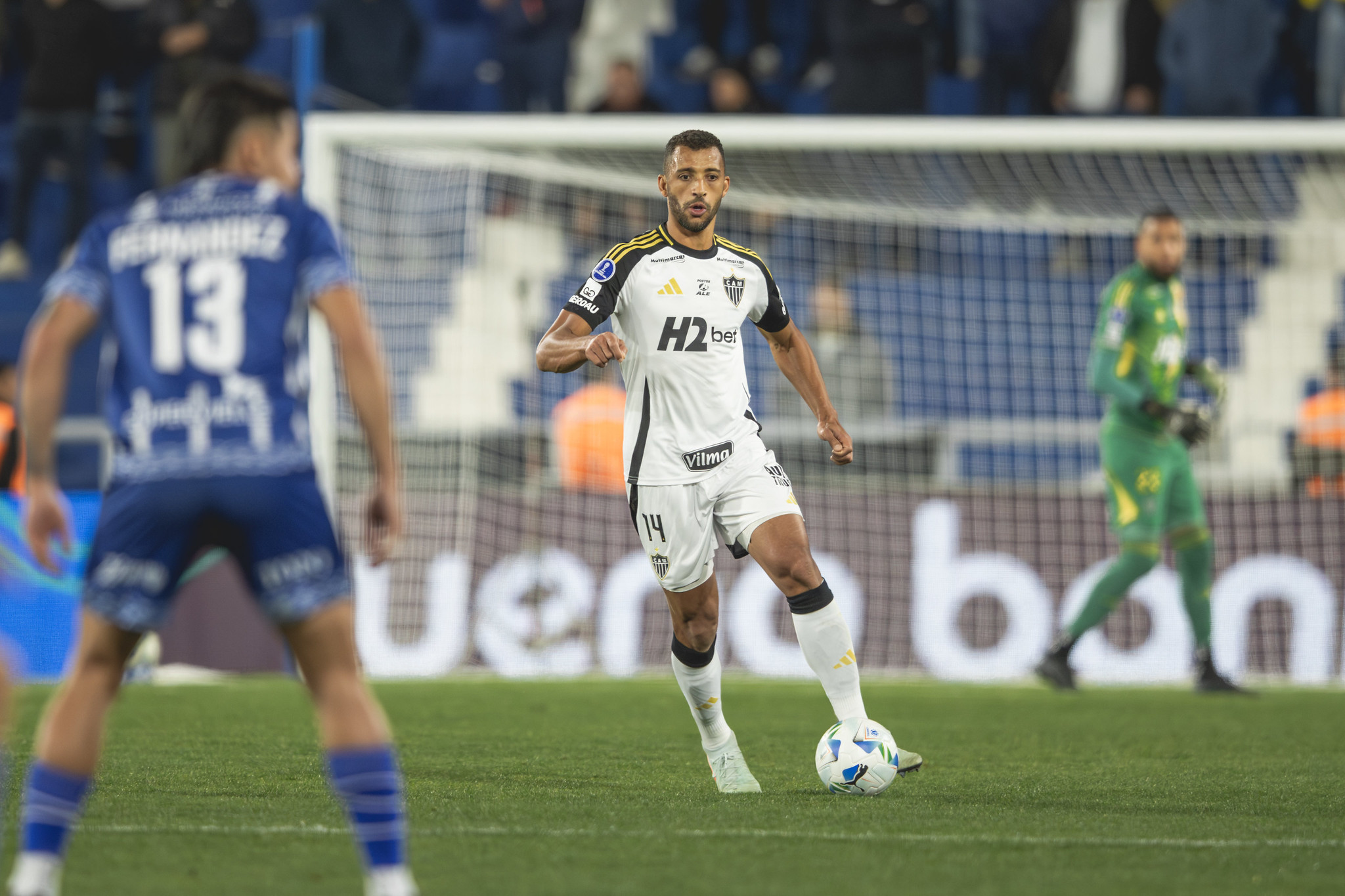 Após quebrar recorde na Sul-Americana, Vitor Hugo terá nova oportunidade no Atlético