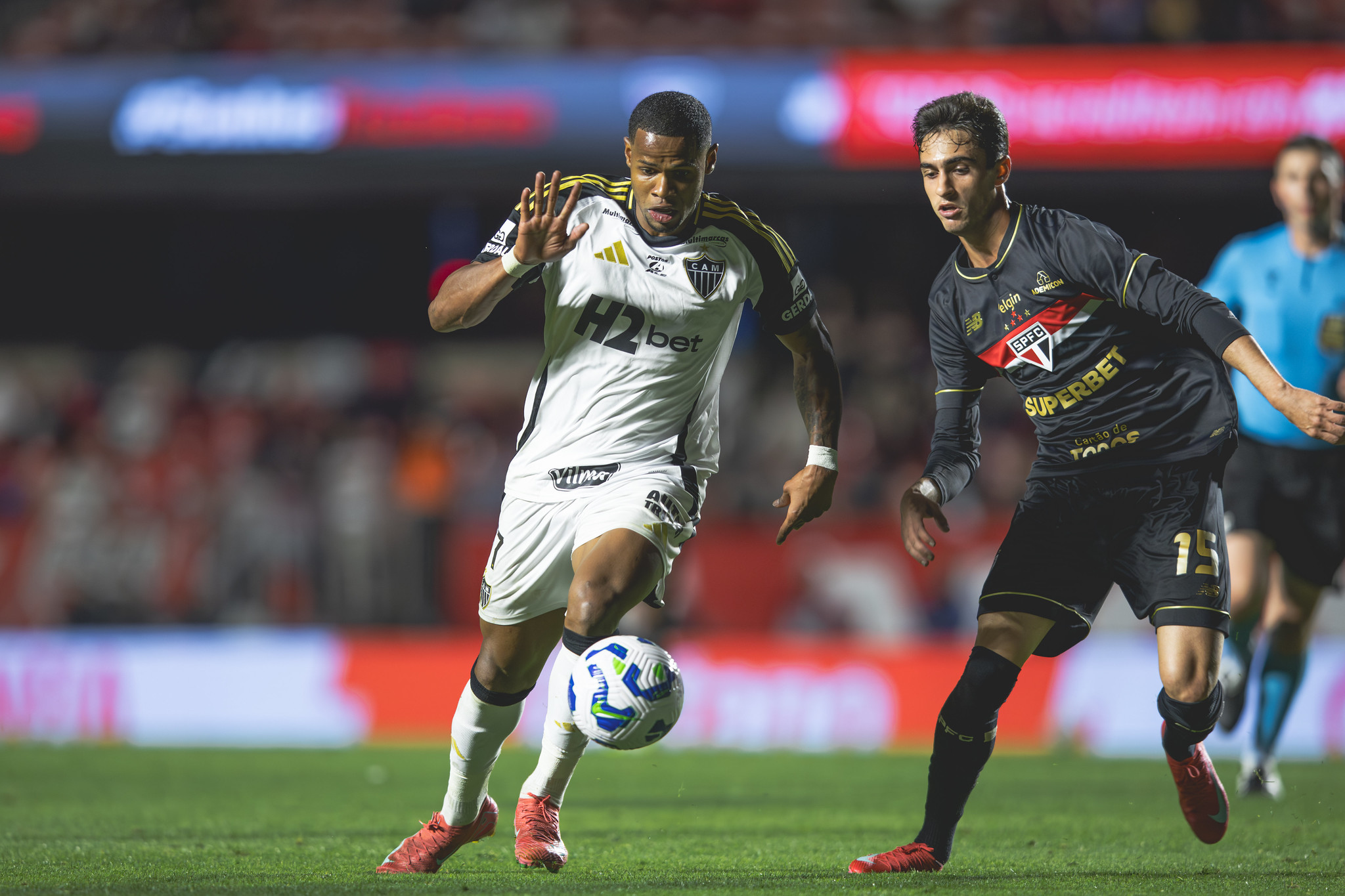 Atlético recusa proposta do futebol árabe por Júnior Santos; veja detalhes