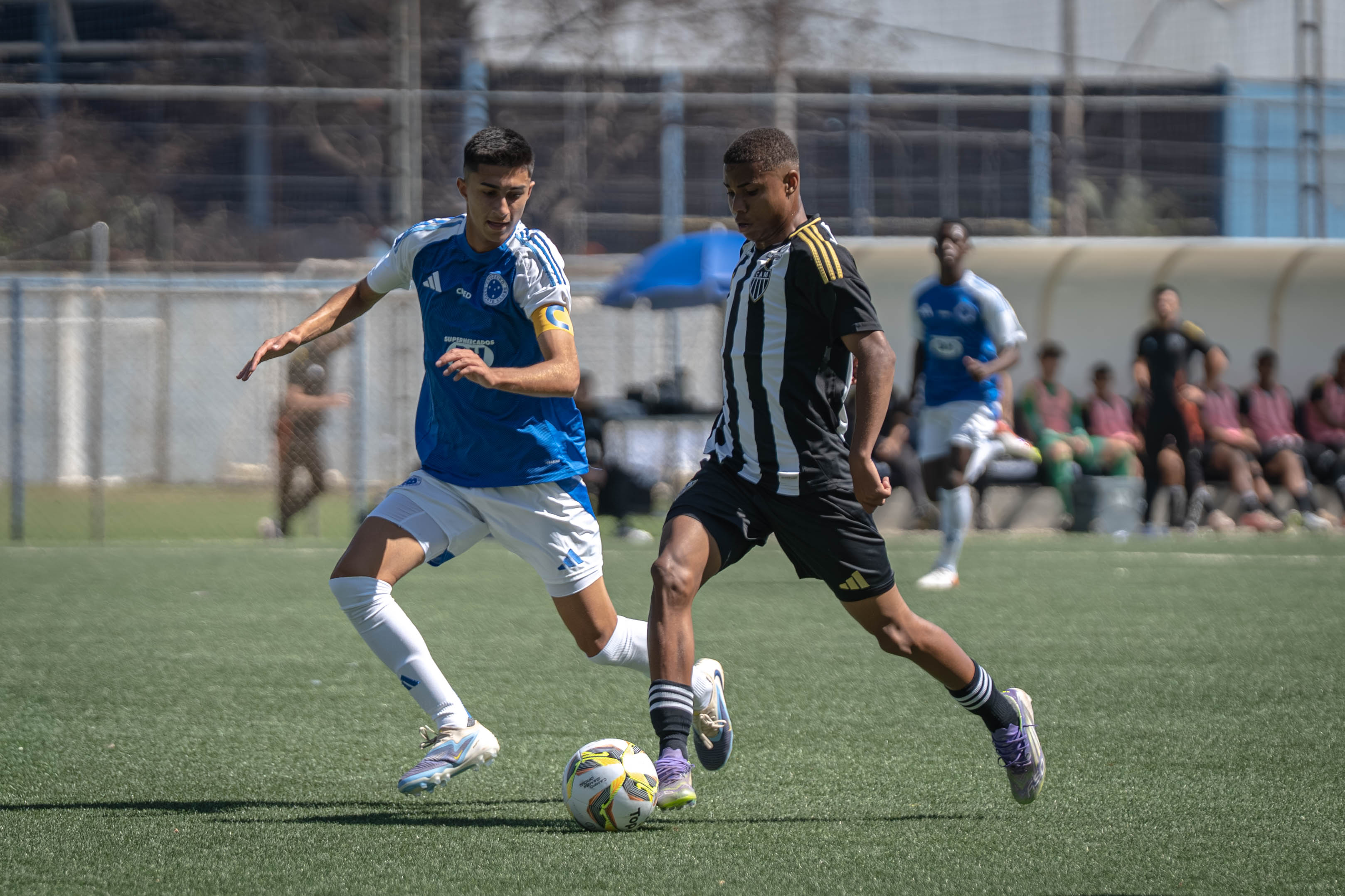 Atlético e Cruzeiro se enfrentam no Brasileirão Sub-17 em busca da manutenção no G-8 da campeonato