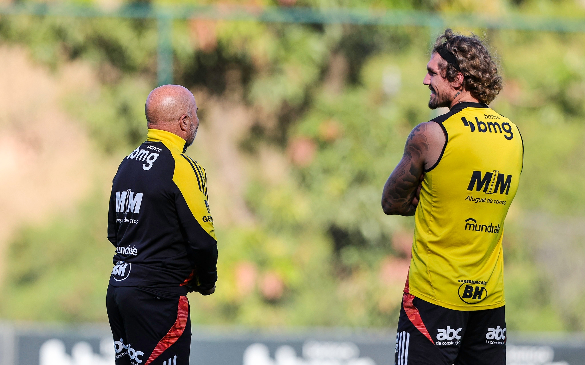 Segundo dia de treinos de Sampaoli tem zagueiros fazendo trabalhos individuais