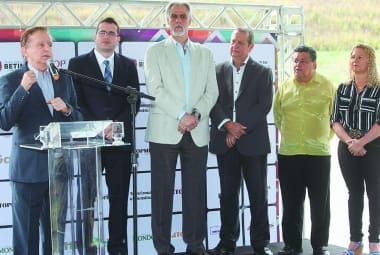 Conjunto. O prefeito de Betim, Vittorio Medioli, ressaltou a importância da aproximação entre o poder público e a iniciativa privada 