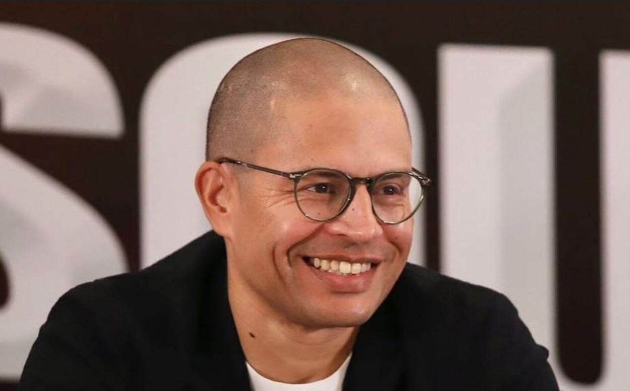 Ídolo do Cruzeiro, Alex é anunciado como novo técnico de time da Série B