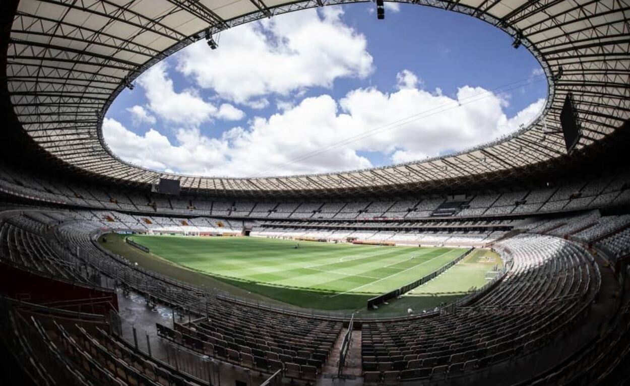 Projeto para criar setor sem cadeiras no Mineirão é aprovado em comissão da ALMG