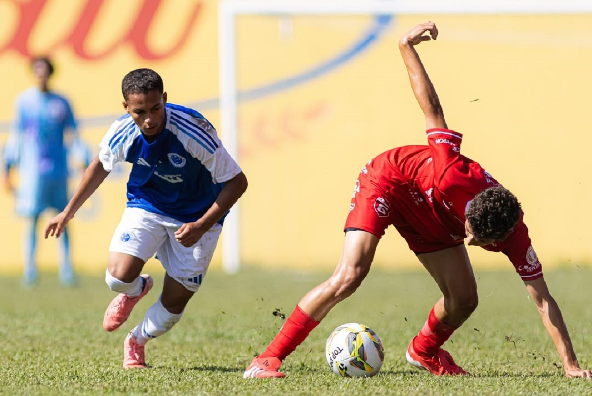 Cruzeiro vence e assume a liderança do Campeonato Mineiro Sub-17