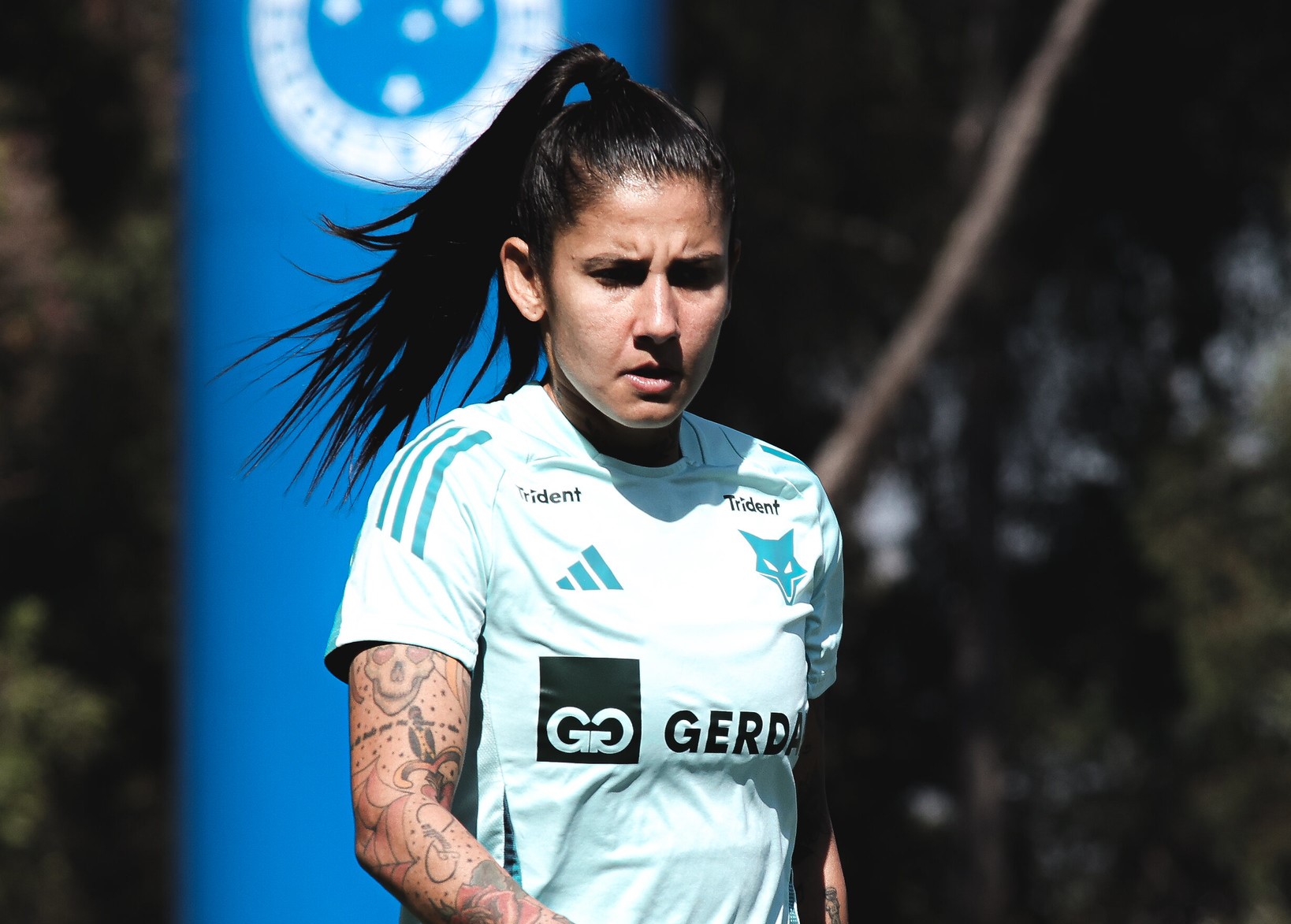 'Podemos superá-los': meia Gaby Soares vê confronto com Corinthians como chance de redenção