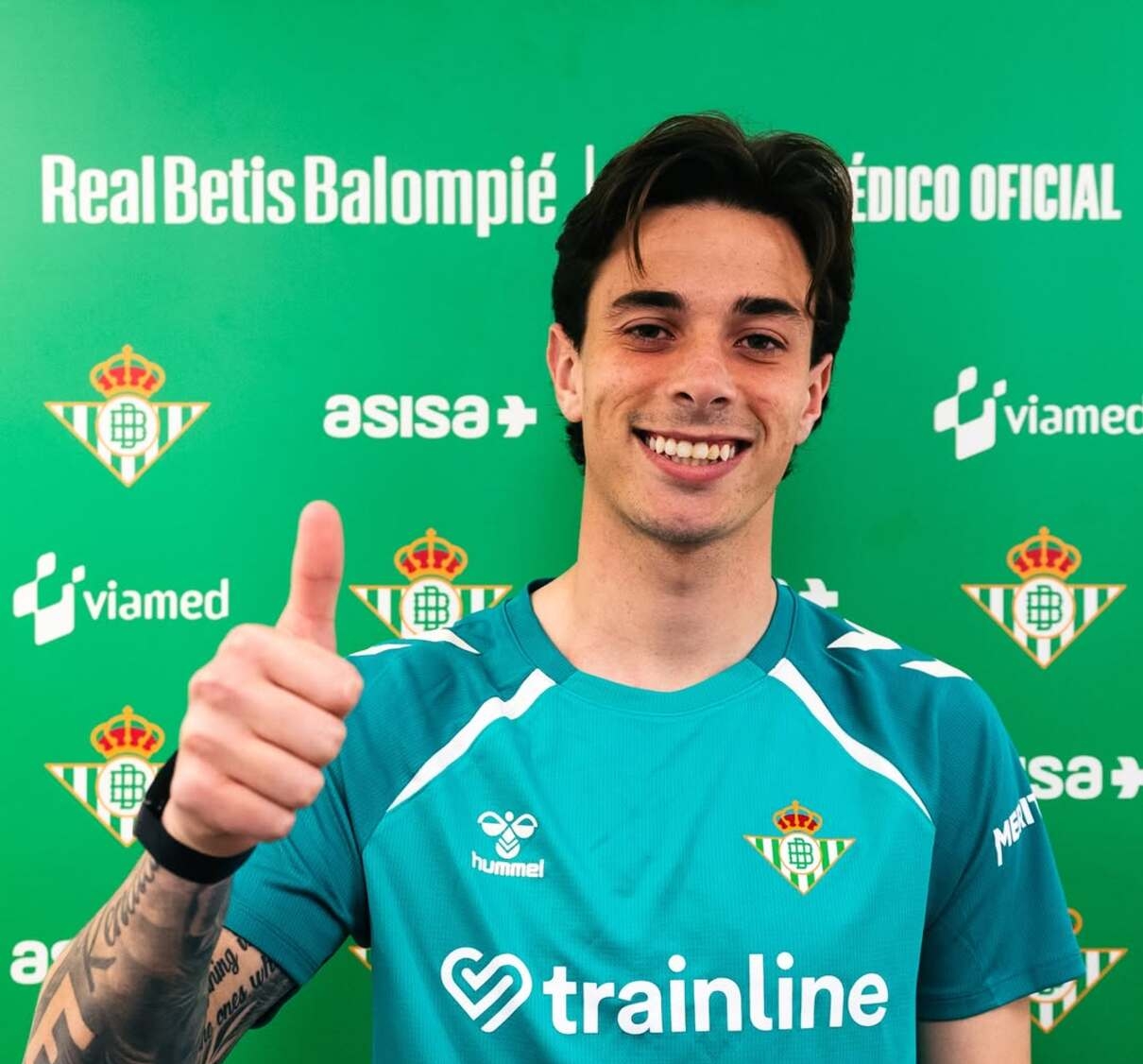 Valentín Gomez é anunciado por clube europeu, após negociações frustradas com Cruzeiro