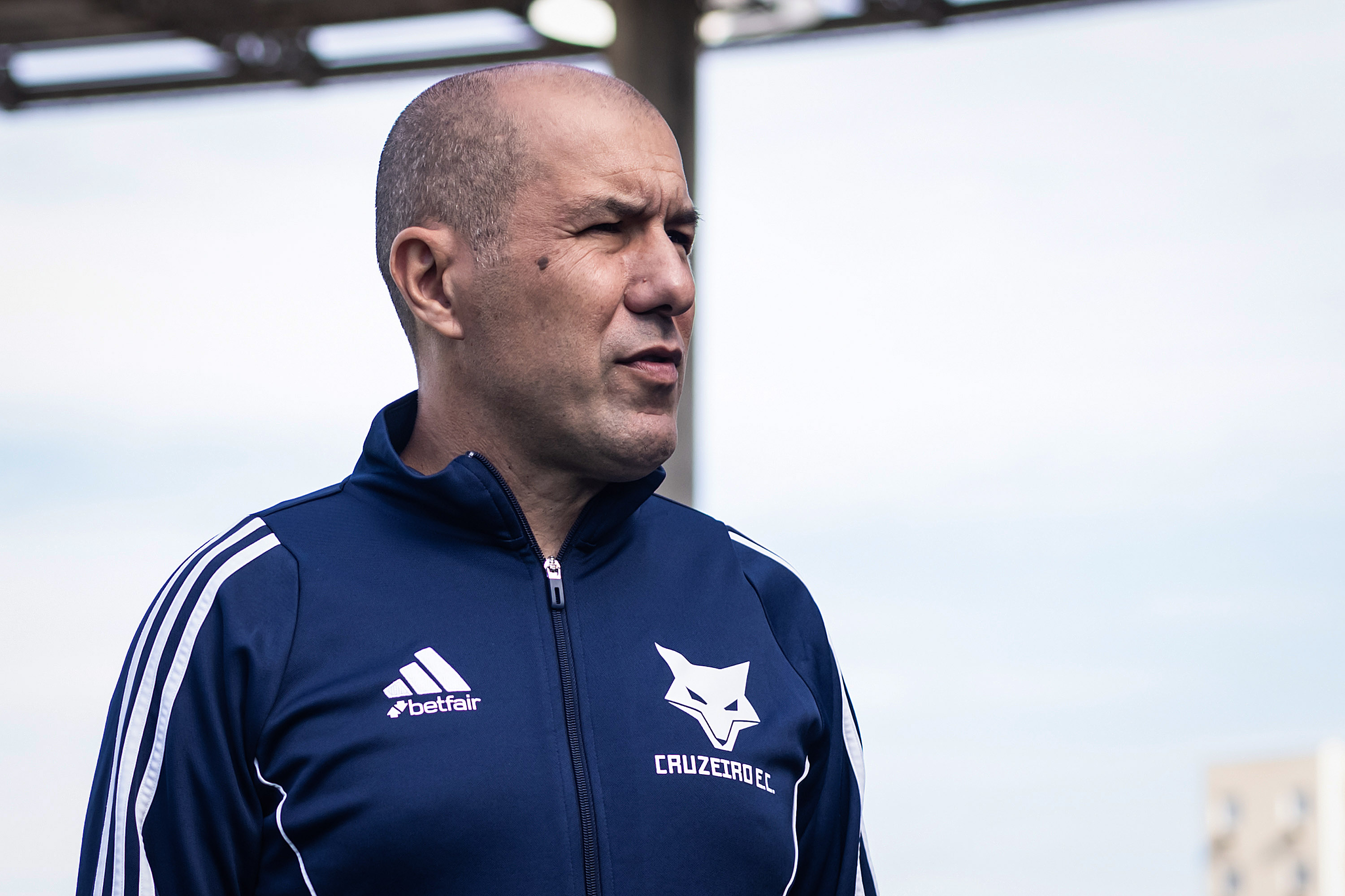 Leonardo Jardim valoriza participação na Vitória Cup e destaca evolução do Cruzeiro