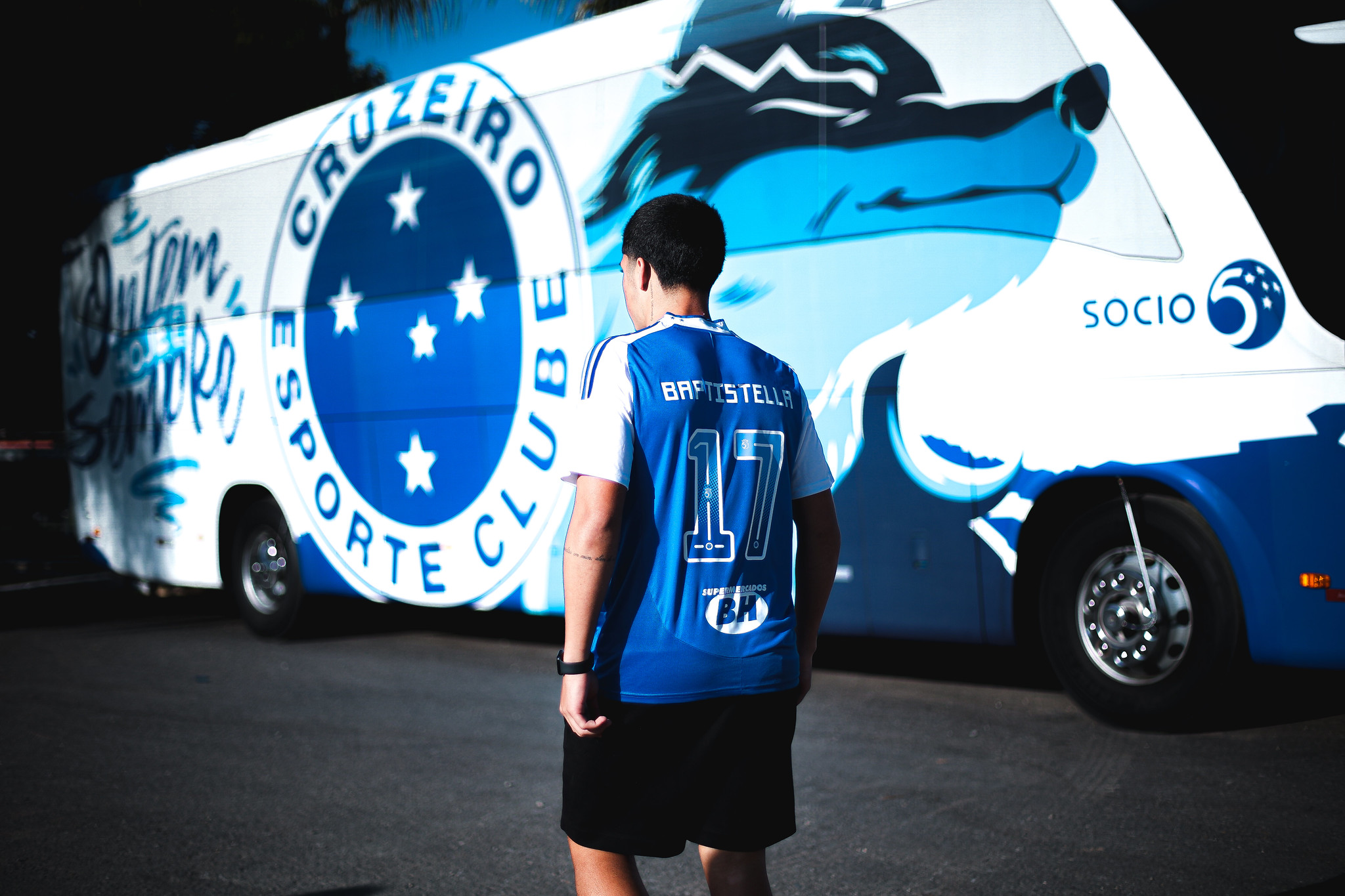 Apesar de expectativa, Cruzeiro adotará cautela com Cauan Baptistella; entenda