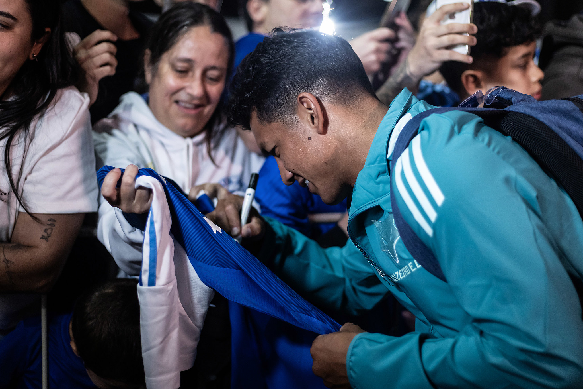 Romero, do Cruzeiro, participará de noite de autógrafos em shopping de Contagem