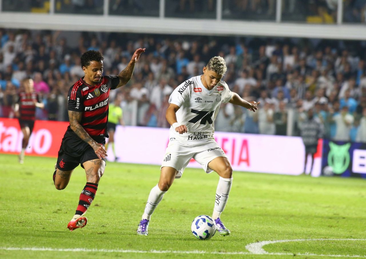 Flamengo perde para o Santos, e Cruzeiro pode virar líder do Campeonato Brasileiro nesta quinta (17)