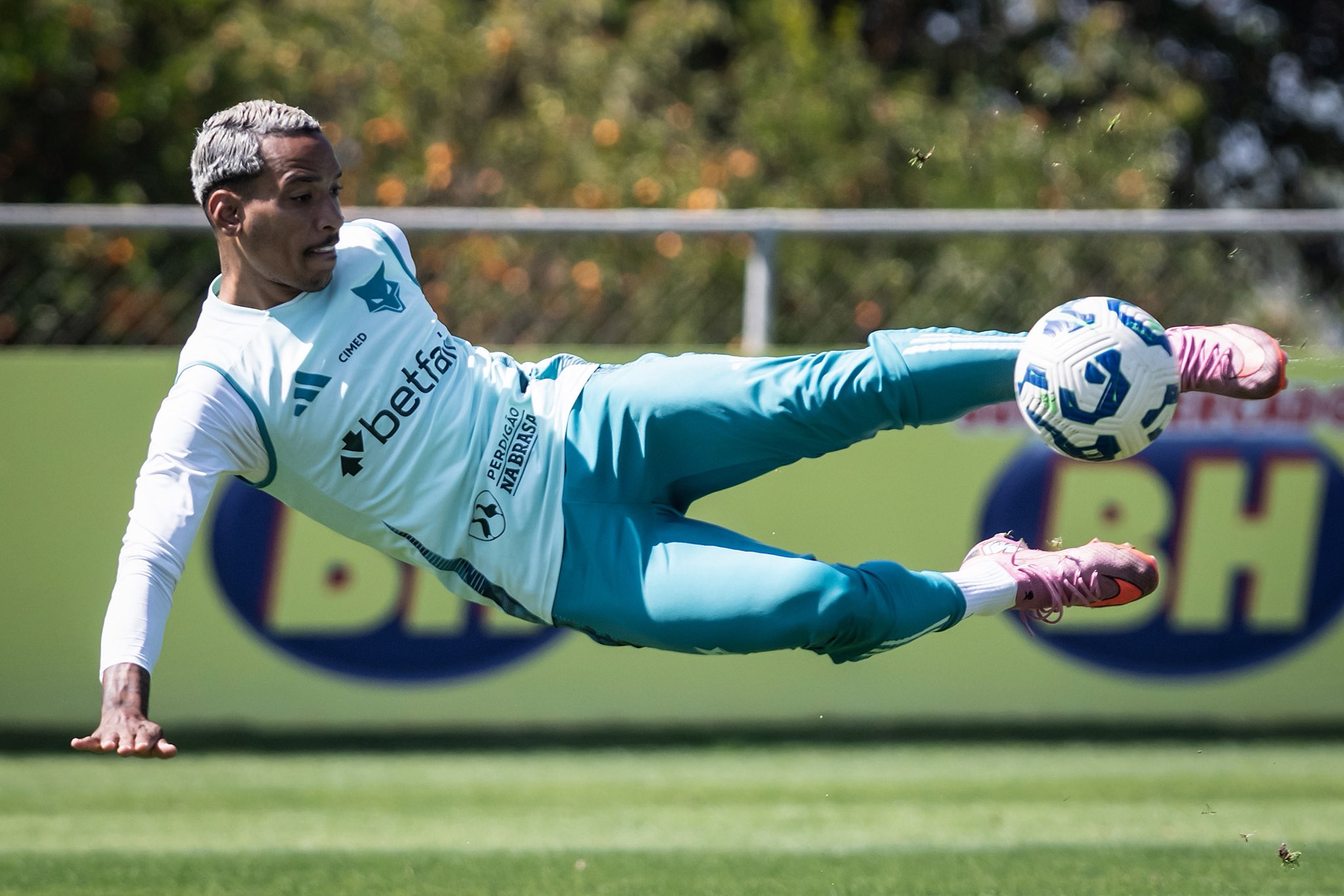 De olho na liderança, Cruzeiro finaliza treinos na Toca II para partida contra o Mirassol