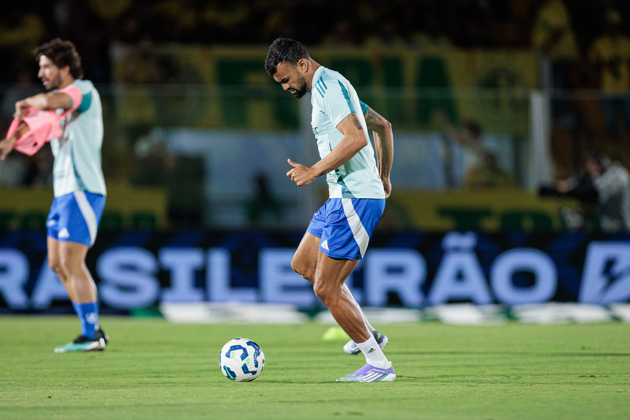 Fabrício Bruno reclama de arbitragem em Cruzeiro x Mirassol: 'Todo jogo tem polêmica'