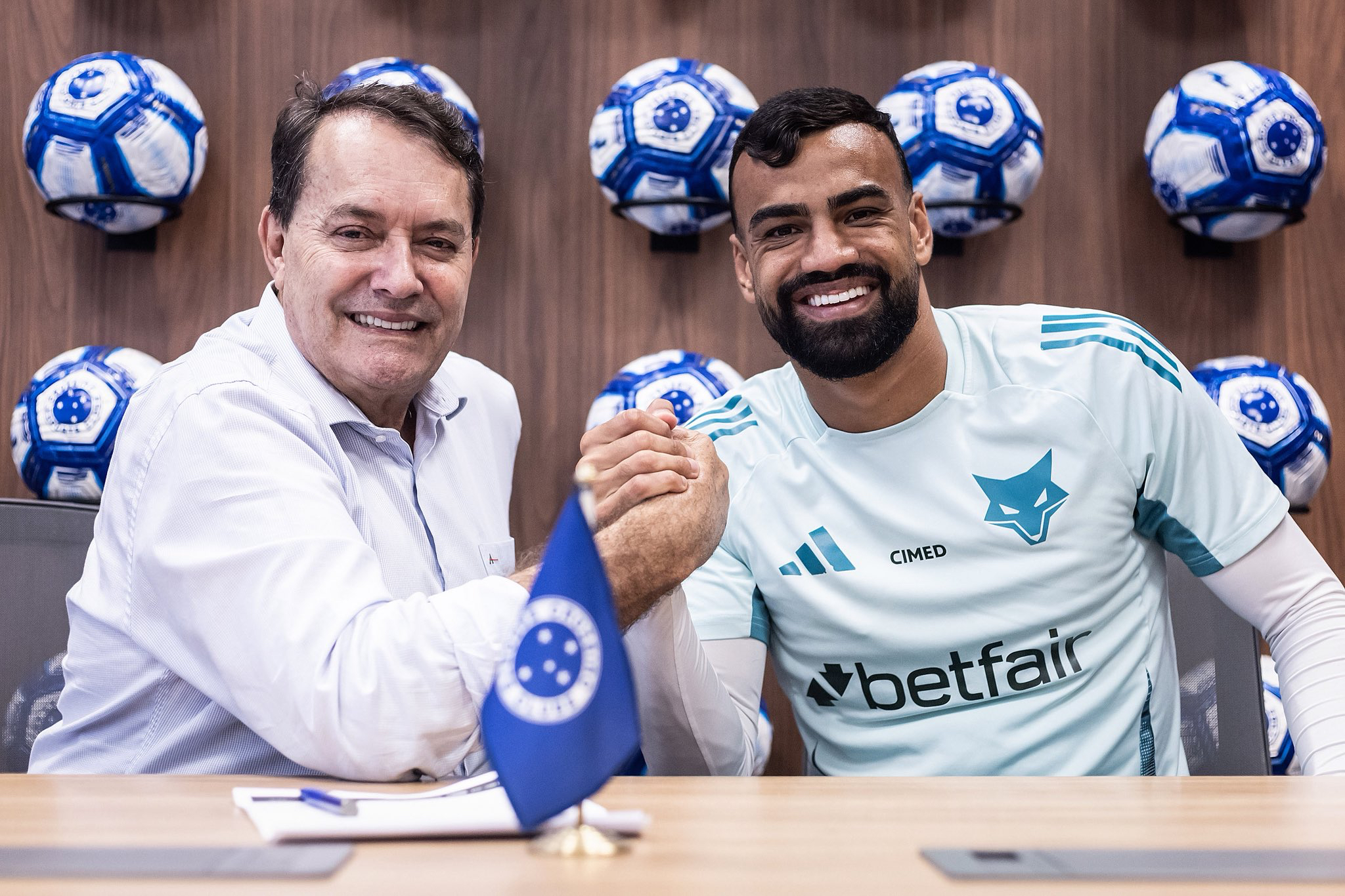 Cruzeiro renova contrato com Fabrício Bruno até 2030: 'Xerife'