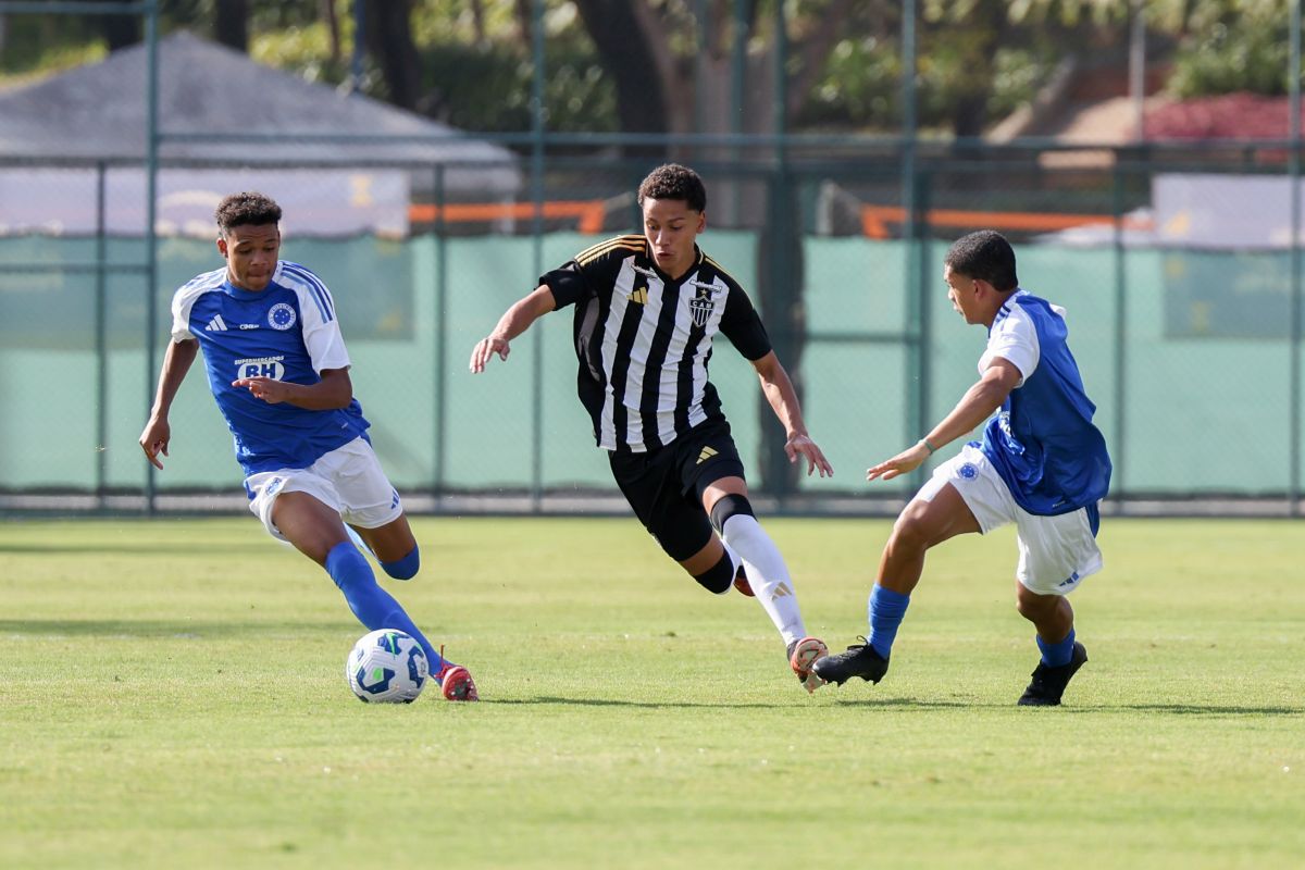 Cruzeiro enfrenta Coimbra pela segunda posição no Mineiro Sub-17