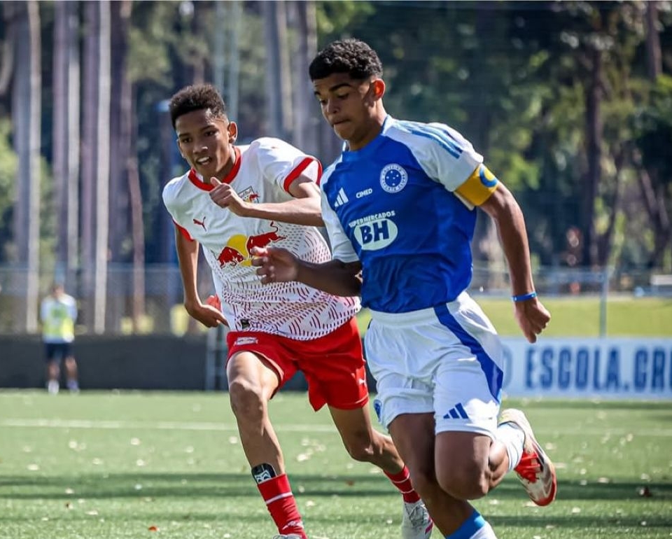 Cruzeiro empata com Red Bull Bragantino na BH Cup; Raposa avança