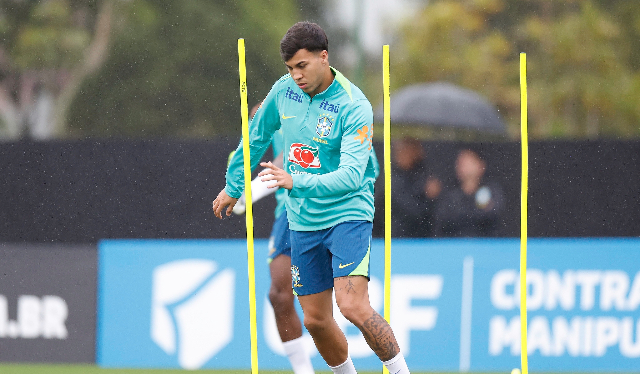 Kaio Jorge, do Cruzeiro, vira dúvida para o clássico após lesão muscular; saiba tempo de recuperação