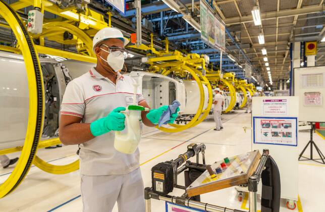 Após 48 dias, Fiat reforça protocolos de segurança para prevenção da Covid-19 e retoma produção em Betim