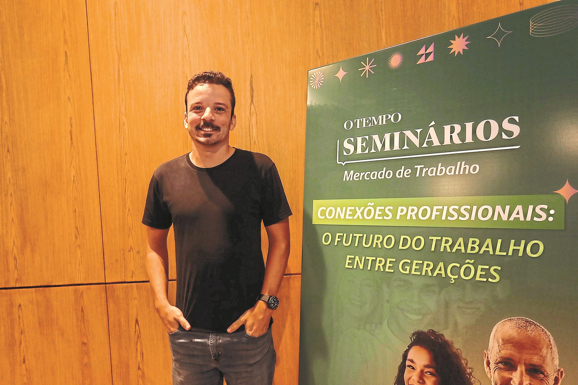 Imagem ilustrativa de "Profissões em Perigo: O Impacto da Inteligência Artificial segundo Tiago Moura da Fundação Dom Cabral"
