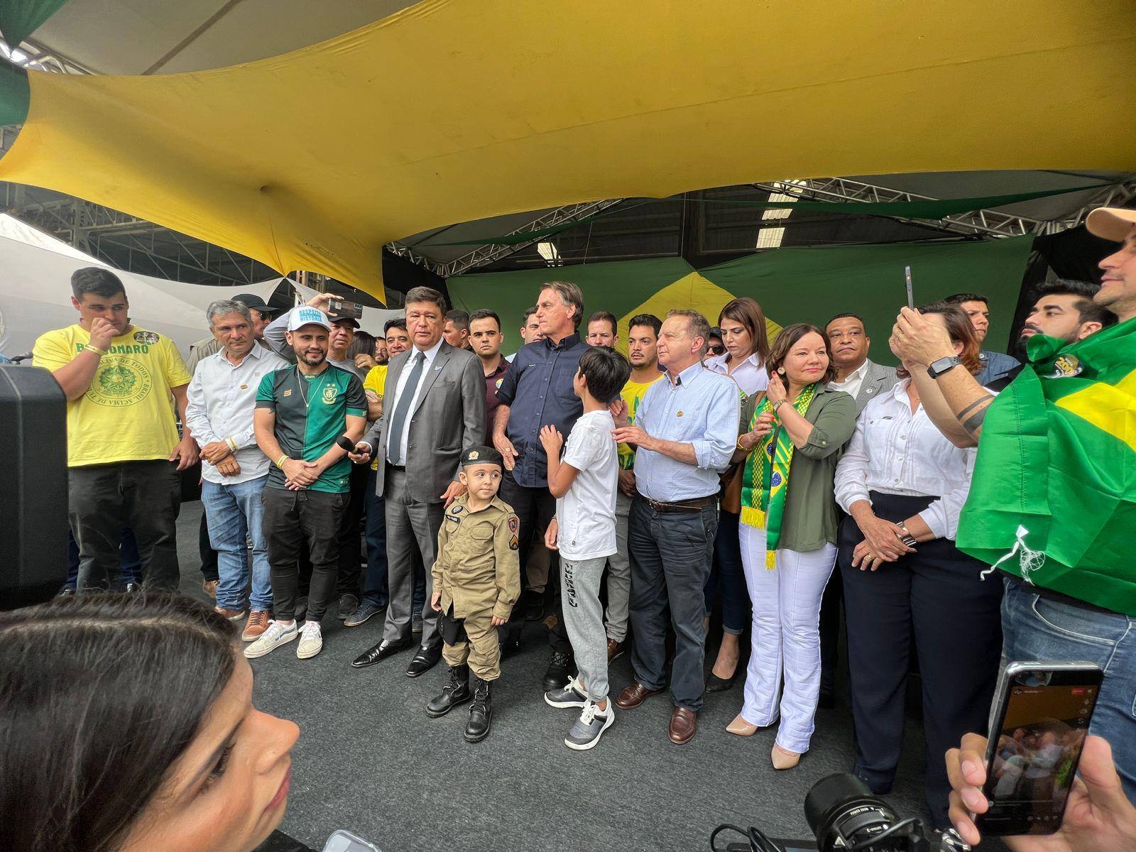 Viana organizou agenda de Bolsonaro em Betim; presidente pediu votos para ele