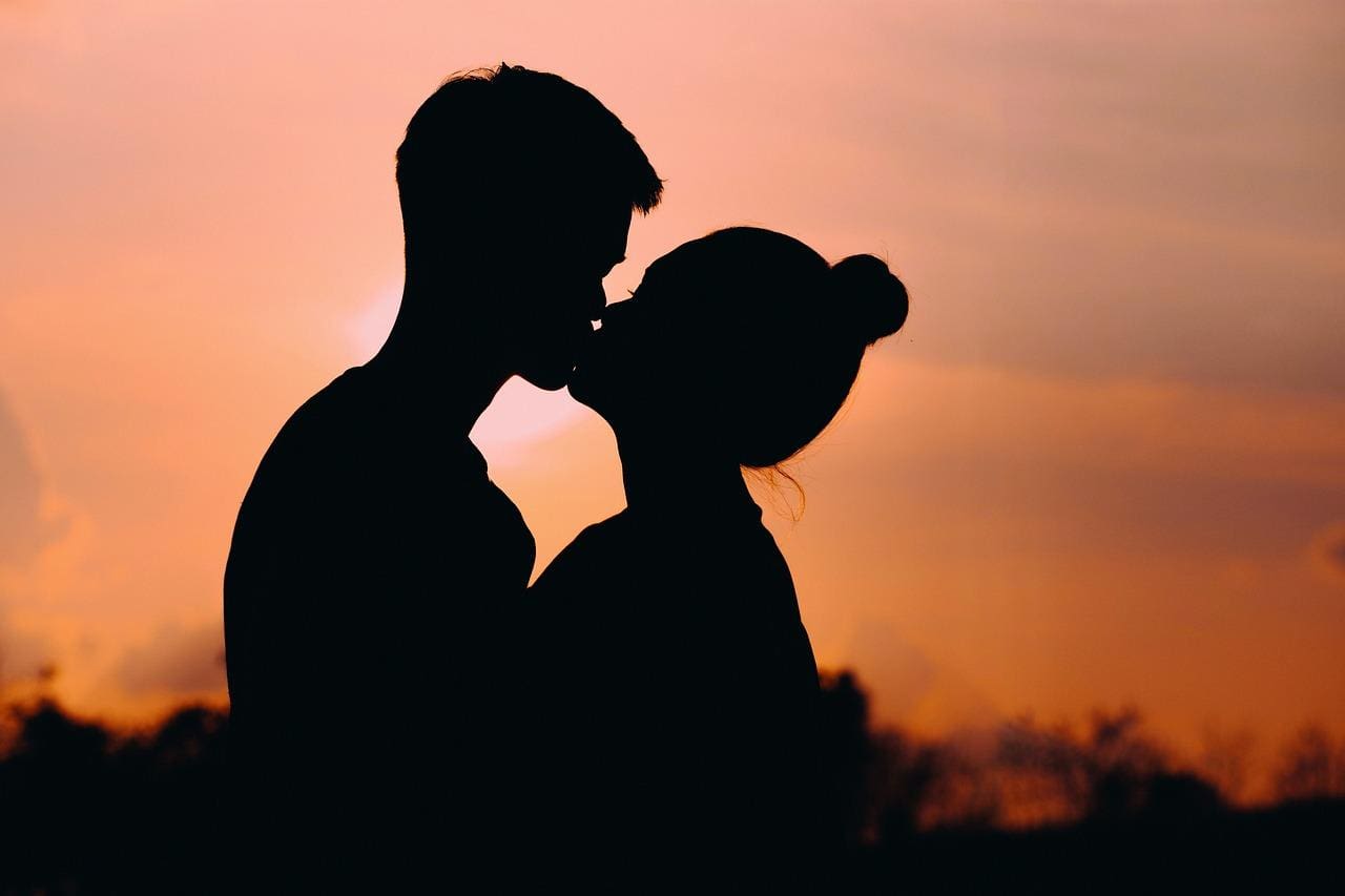 Dia do Beijo: saiba como evitar doenças e efeitos indesejados | O TEMPO