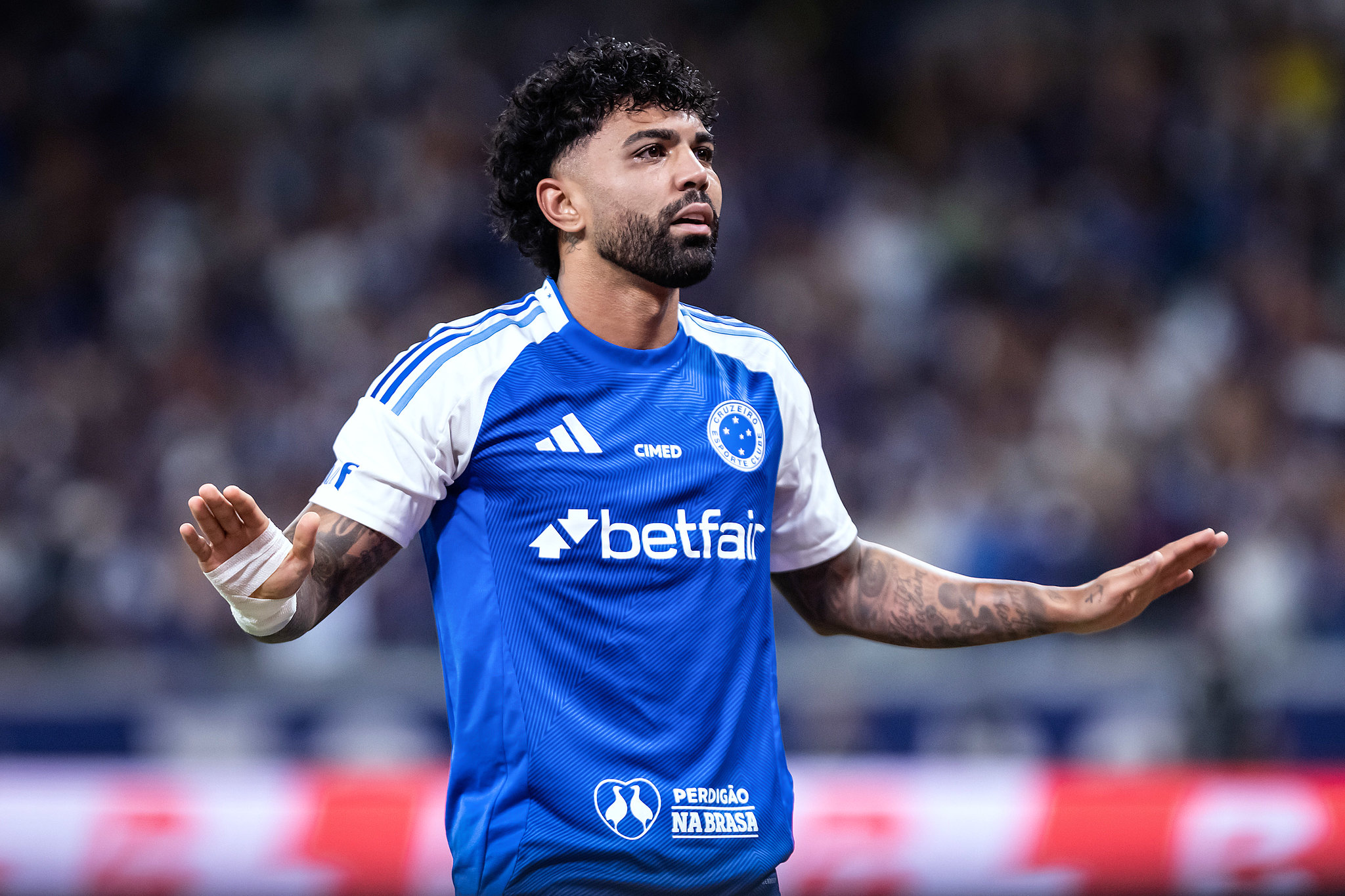 Gabigol agita a web com resposta ao Flamengo e provoca reação da torcida cruzeirense