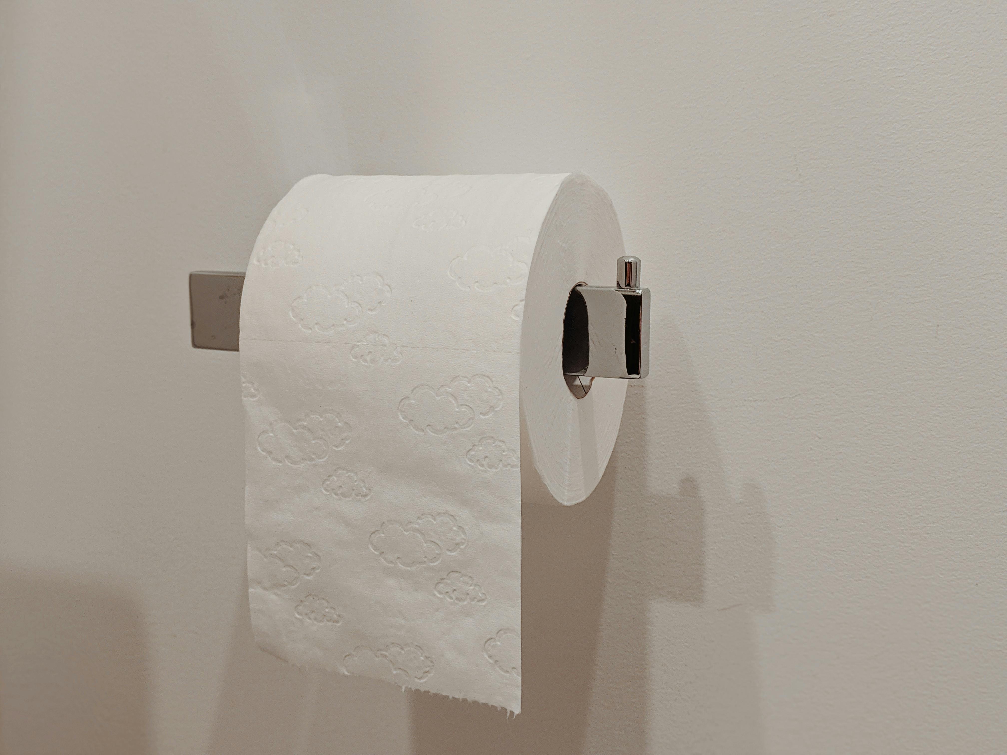 How many times a day do you need to poop to be healthy? Science answers!