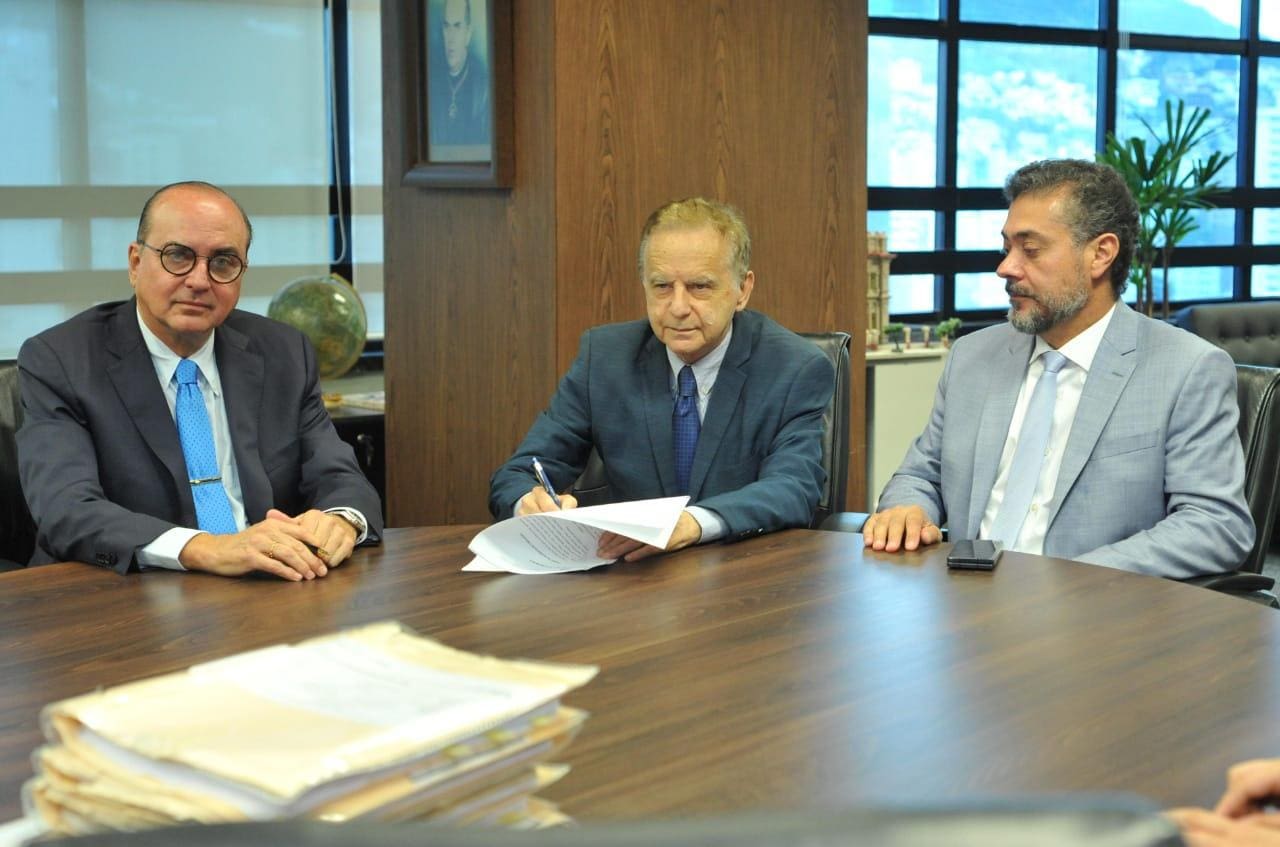 Prefeito Vittorio Medioli assina acordo no Tribunal de Justiça de Minas