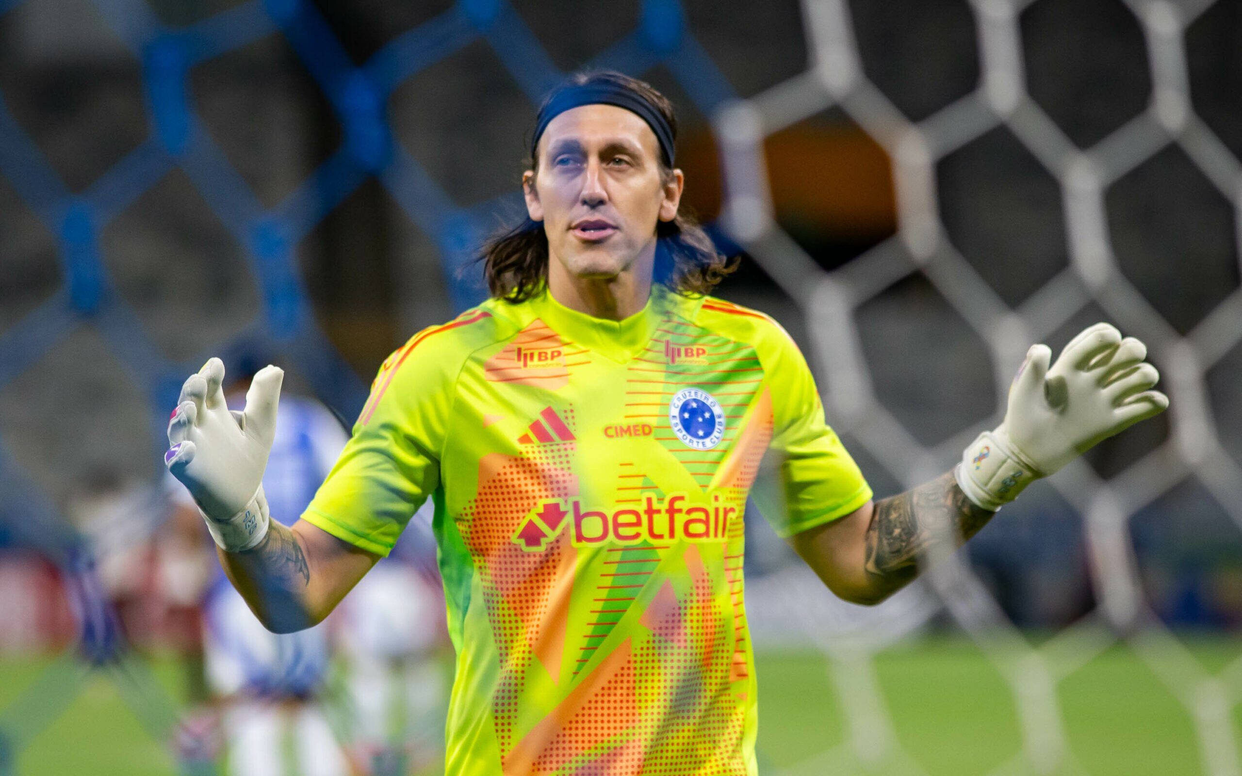 Desde que chegou ao Cruzeiro, Cássio é destaque em estatísticas entre goleiros no futebol brasileiro