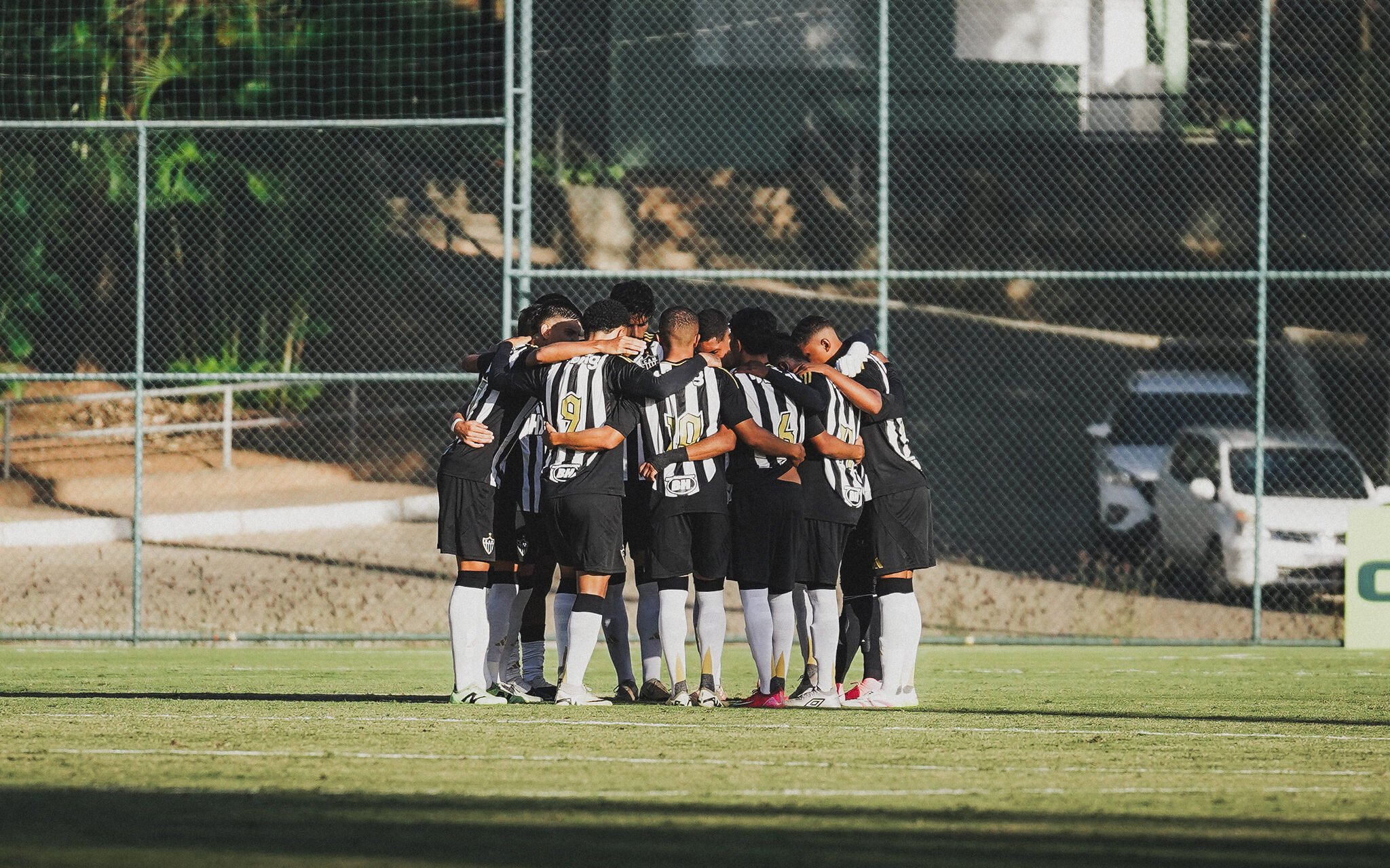 Atlético goleia Boston City e volta à liderança no Mineiro Sub-20 em jogo de ‘gols relâmpagos’