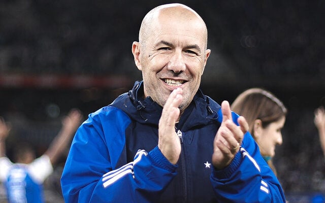 Leonardo Jardim minimiza liderança do Cruzeiro no Brasileirão e elogia atuação contra o Fluminense